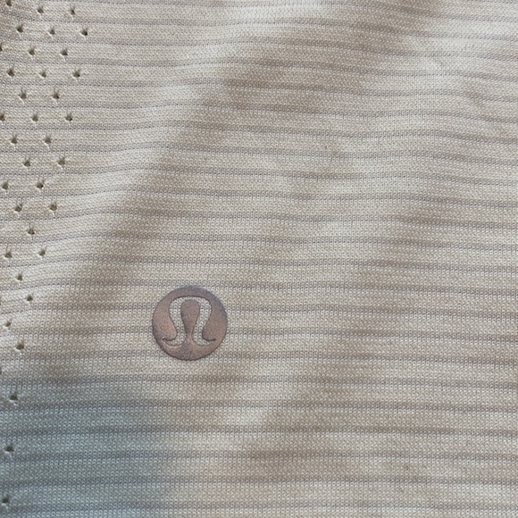 Lululemon Tee Size 8 - Picture 6 of 6